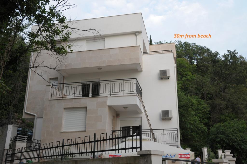 Apartments Villa Simonovic Petrovac Dış mekan fotoğraf
