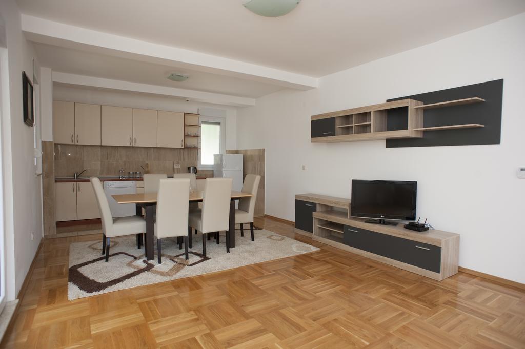 Apartments Villa Simonovic Petrovac Dış mekan fotoğraf
