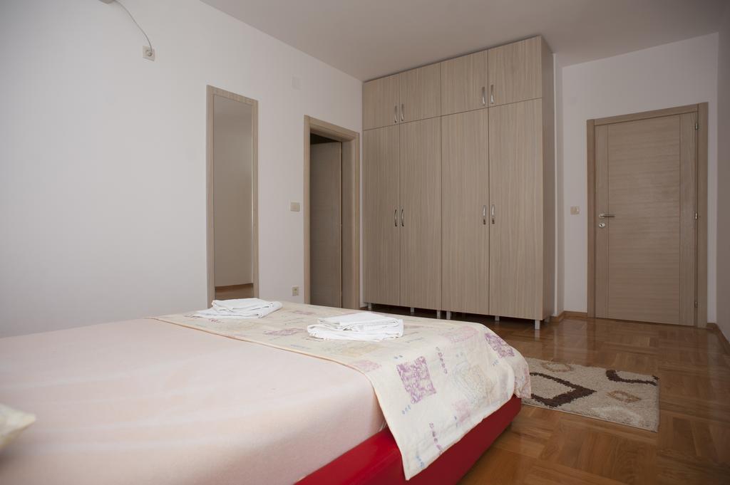 Apartments Villa Simonovic Petrovac Dış mekan fotoğraf