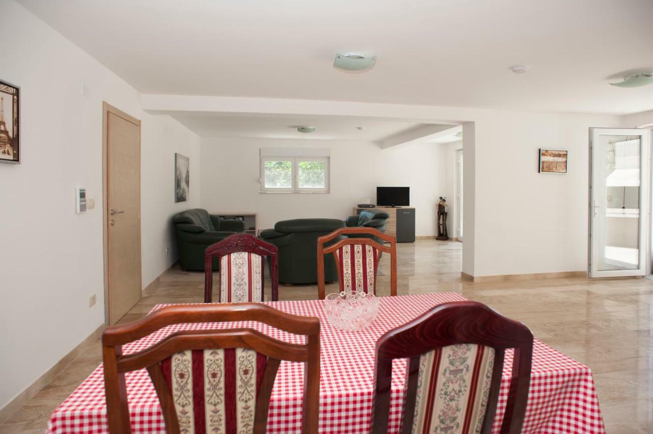 Apartments Villa Simonovic Petrovac Dış mekan fotoğraf